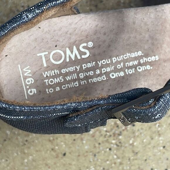 TOMS Sienna Metallic Denim Strappy Wedge Sandals NEW sz 6.5 - Picture 10 of 12